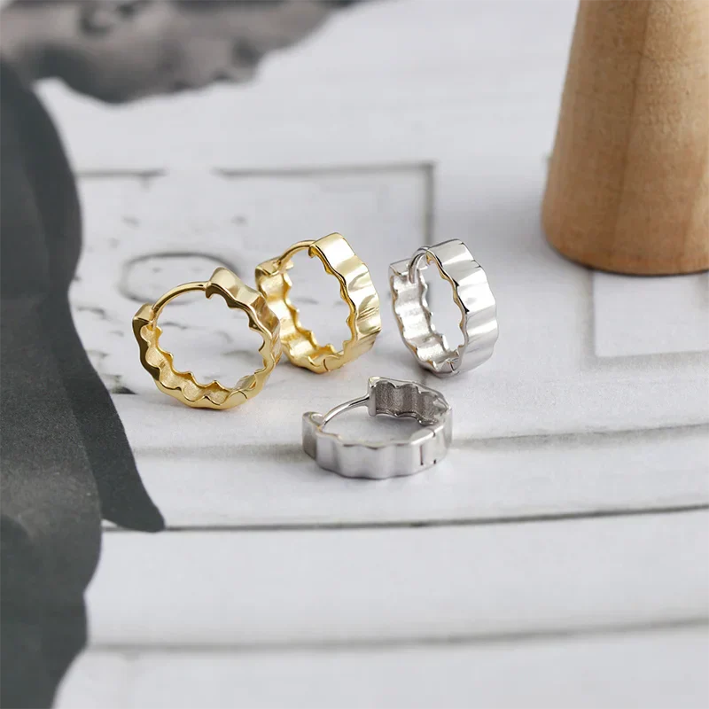925 Sterling Silver Minimalist Statement Waves Huggies Hoop Earrisngs for Women Fashion French Charms Jewelry Ear Buckle