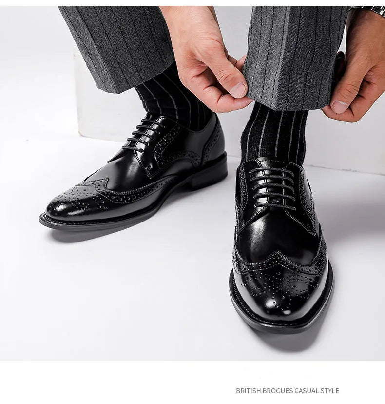 Top Quality Hard Cow Leather Pattern Men Formal Wedding Dress Shoes Pointed Toe Gentleman Men Brogues Oxfords New Spring