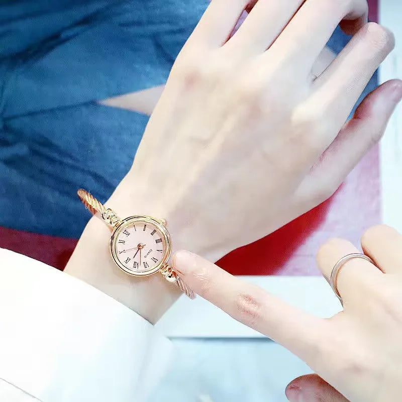 Women Watches Small Gold Bangle Bracelet Watch Stainless Steel Retro Ladies Quartz Wristwatch Clock Fashion Dress Watch