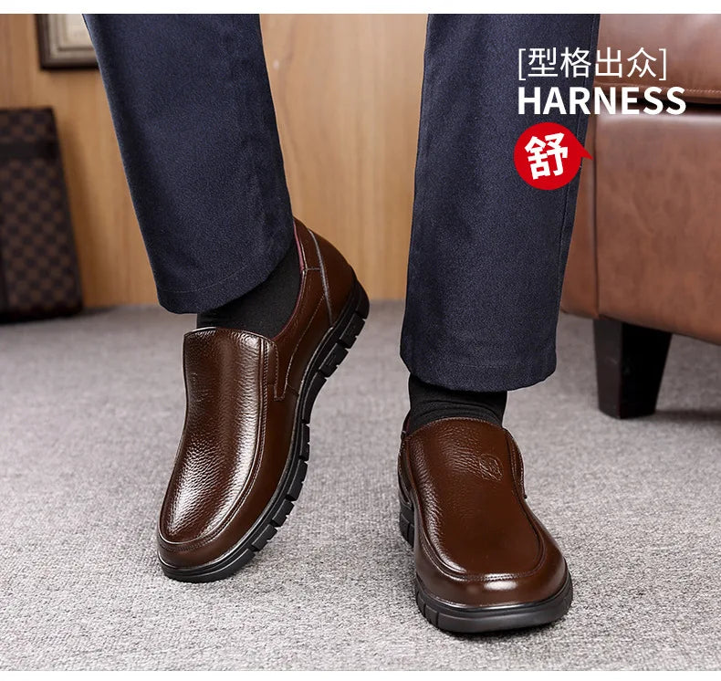 Summer New Men Leather Shoes soft soled Casual Flat Shoes Outdoor Walking shoes Comfort fashion soft leather shoes Loafers