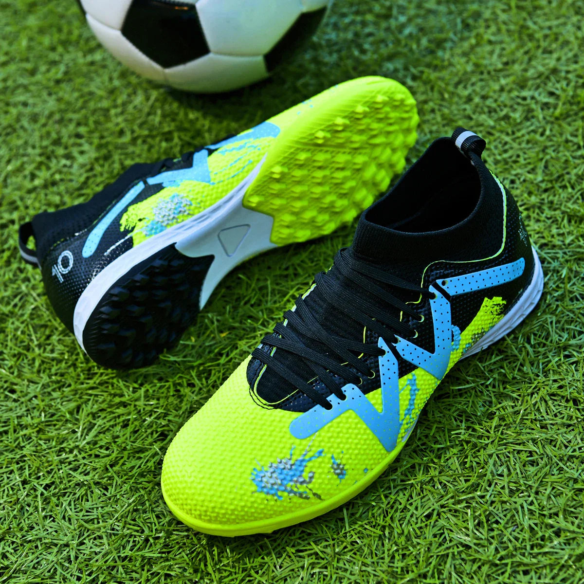 Kid Friendly TF Turf Soccer Boots Soft PU Fabric Rubber Non-slip Sole Abrasion Resistant For Campus Sports Activities