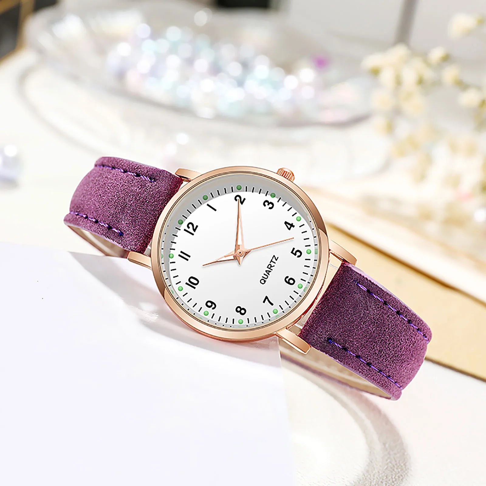 Ladies Diamond-Studded Luminous Retro Female Watch Leather Belt Quartz Watch Women Simplicity Casual Decoration Wristwatches