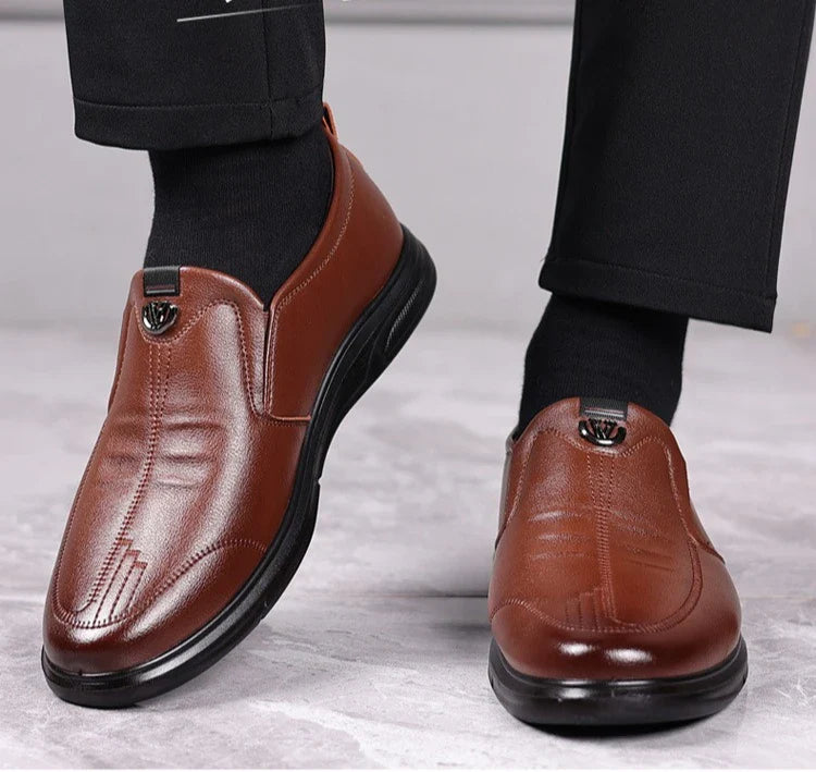 Spring Summer New Hallow Leather Shoes for Men Solid Color Fashion Dress Shoes Male Soft Sole Business Casual Shoe Man