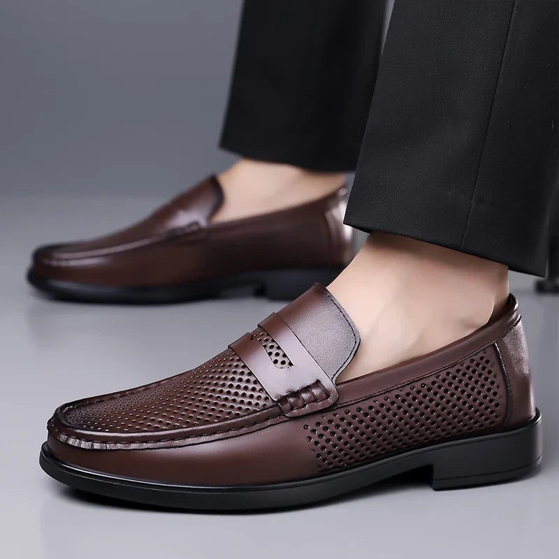 2026 Summer Mens Leather Loafers Slip on Casual Shoes Breathable Moccasins Comfortable Walking Office Flats Male Walking Shoes
