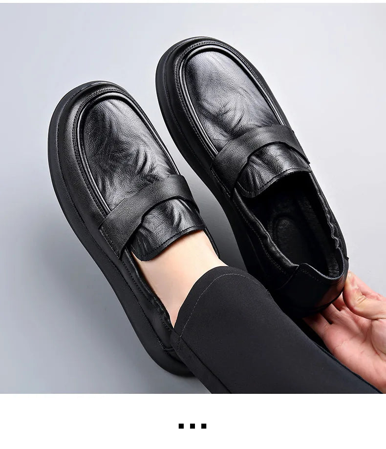 Spring Summer New Genuine Leather Shoes Men Solid Color Fashion Loafers Male Soft Sole Anti-slip Height-increasing Loafers Man