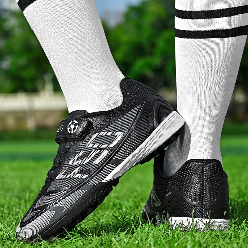 New Kid Match Boys Football Boots Professional Non-Slip Sneakers Match Soccer Shoes Sports Shoes Outdoor Comfortable Unisex