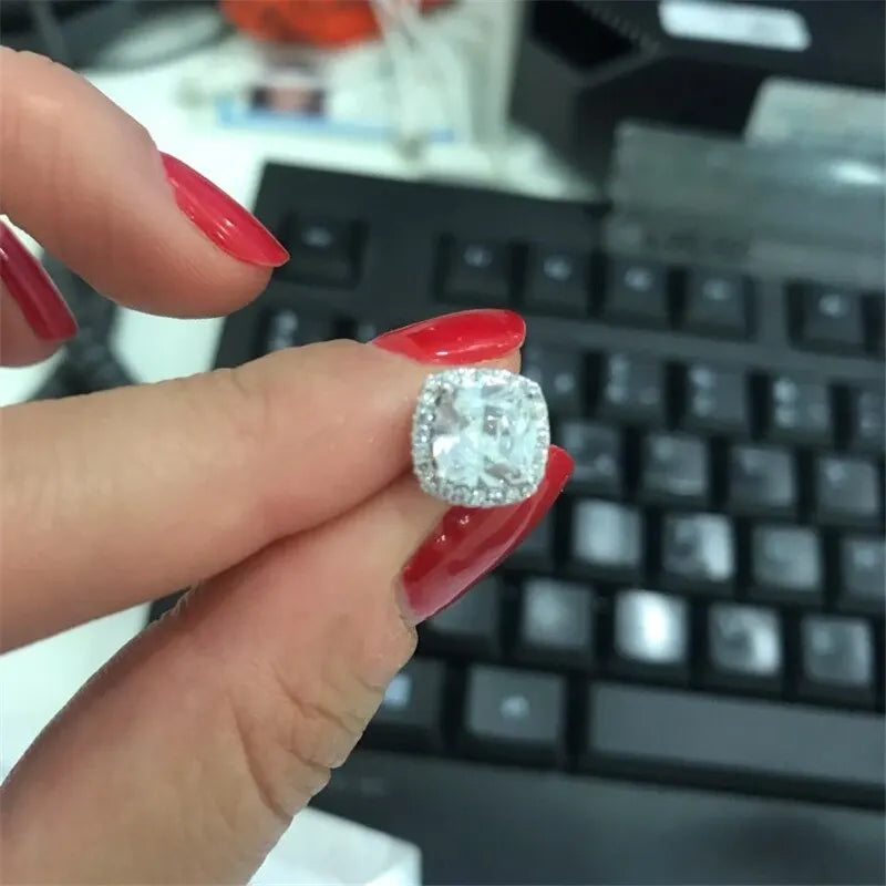 Ne'w Bright White/Yellow/Pink CZ Stud Earrings for Women Fashion Contracted Jewelry High Quality Wedding Engagement