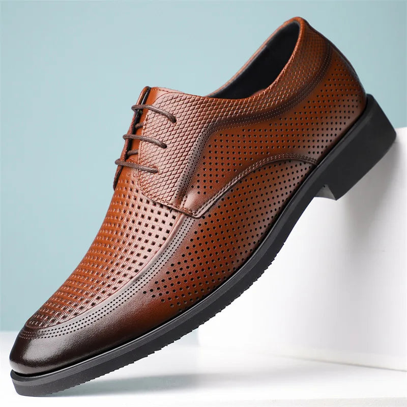 Spring Summer Hallow Dress Shoes for Men Solid Color Fashion Business Casual Shoes Male British Lace Designer Leather Shoe Man