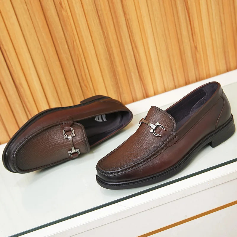 New Loafers for Men Genuine Leather Men's Shoes Elegant Gentleman Handmade Shoes Simple Metal horse buckle