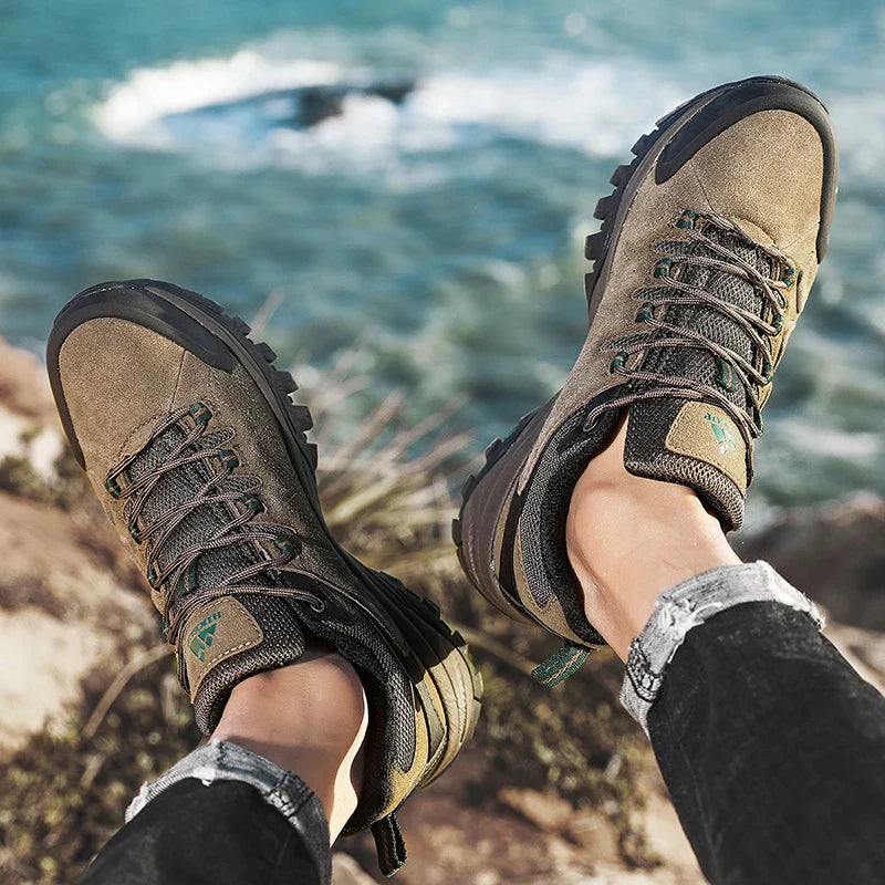 Leather Men Shoes for Men's Casual Shoes Fashion Waterproof Winter Luxury Designer Brand Work Boots Man Non-slip Sneakers