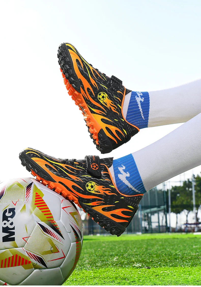 Children Football Field Boots Boys Girls Indoor Society Soccer Shoes Futsal Non Slip Professional Fast Men Soccer Cleats Sneaker