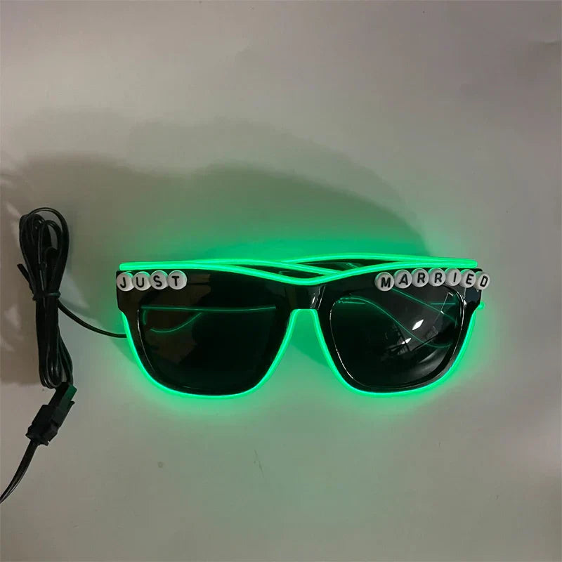LED Just Married Glasses Wedding Bride To Be Surprise Gift Couple Glasses Souvenirs Glowing Heart Glasses Married Sunglasses