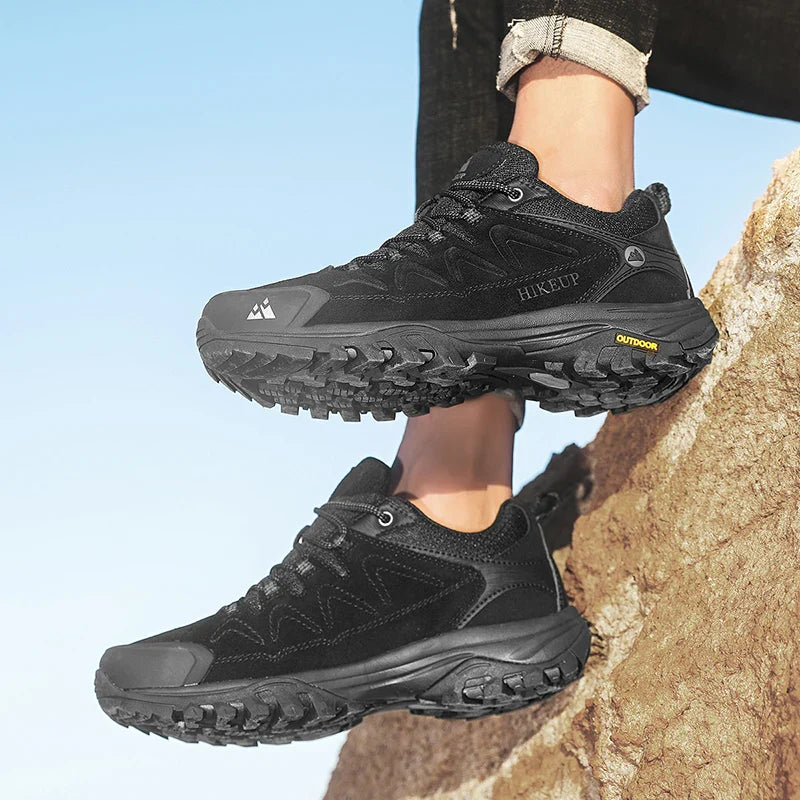 Leather Men Shoes for Men's Casual Shoes Fashion Waterproof Winter Luxury Designer Brand Work Boots Man Non-slip Sneakers