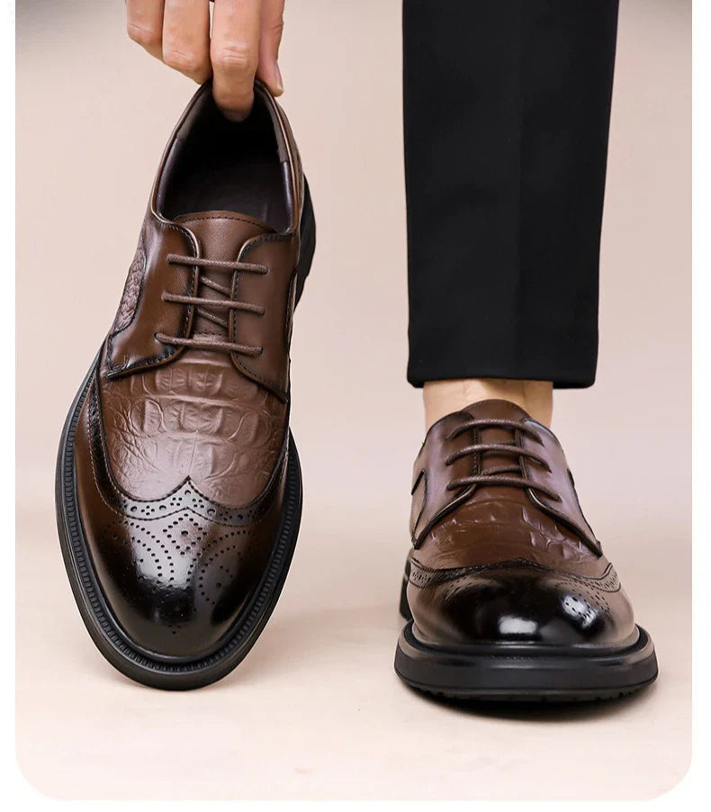 Korean Solid Color Cow Leather Shoes for Men Spring Summer New Lace Designer Brogue Shoes Man Fashion Business Casual Shoe Male