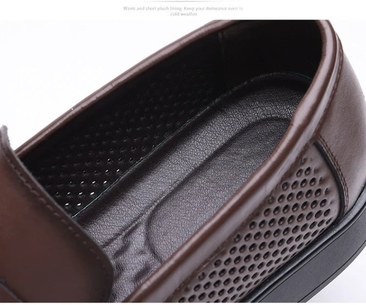 2026 Summer New Men's Breathable Leather Loafers Slip-On Hollow Out Casual Business Casual Shoes for Man Flat Driving Shoes Male