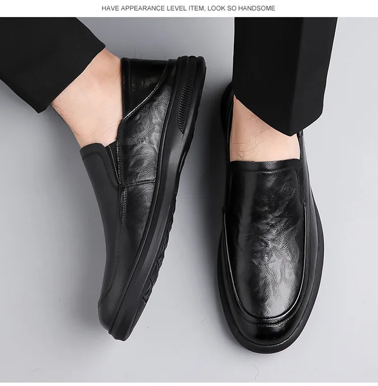 2026 Spring Business Casual Shoes for Men Solid Color New Designer Half Slippers Shoes Male Fashion Soft Sole Leather Shoe Man