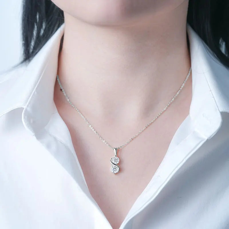 Round Cut Moissanite Twisted Pendant Necklaces for Women 925 Sterling Silver Jewelry Chains Wedding Gifts with Certifie