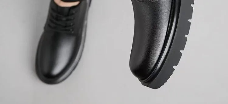 2026 Men's Leather Shoes Breathable Perforated Odor Free Business British Style Office Soft Sole Wear Resistant Casual Footwear
