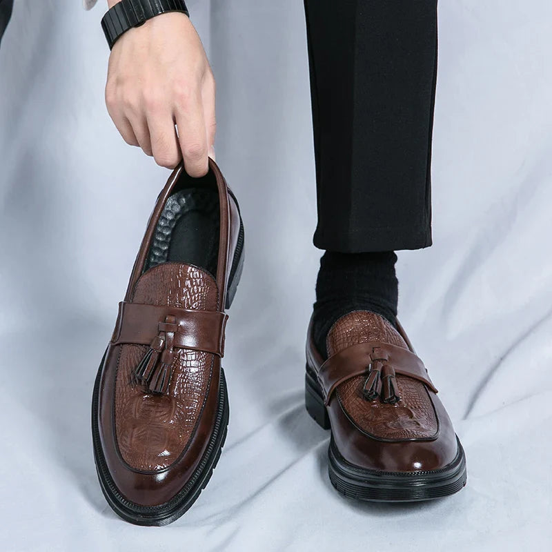 Men's Shoes Leather Men Fashion Spring Tassel Loafers Hot Sale Handmade Business Shoes Luxury Brand Lace-Up Men's Groom Footwear
