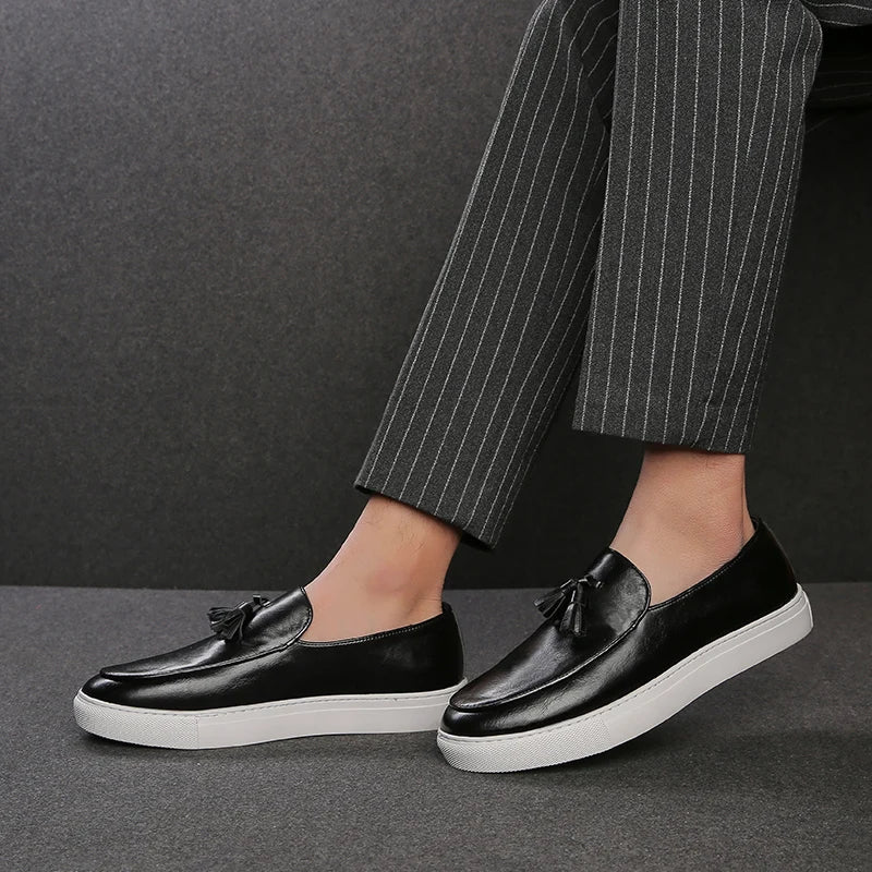 Zapatos De Hombre Loafers Men's Tassel Slip-On Comfortable Men Leather Shoes Casual Shoes Fashion Oxford Shoes Large Size 38-47