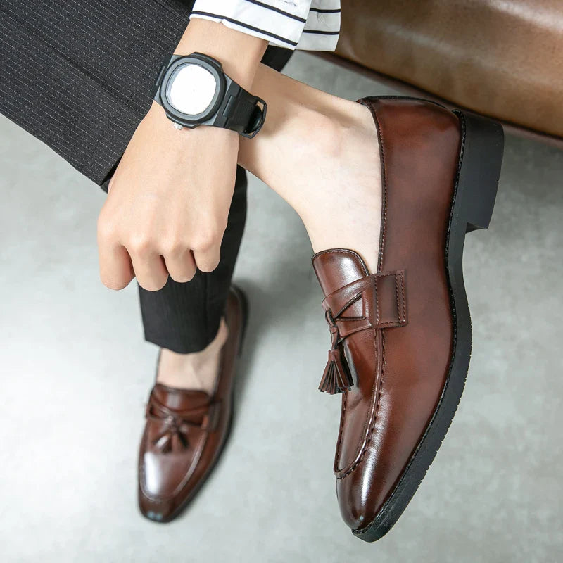 Mens Luxury Tassel Flats Leather Casual Office Designer Brogue Loafers Moccasin Wedding Oxford Footwear Dress Shoes for Men 2022