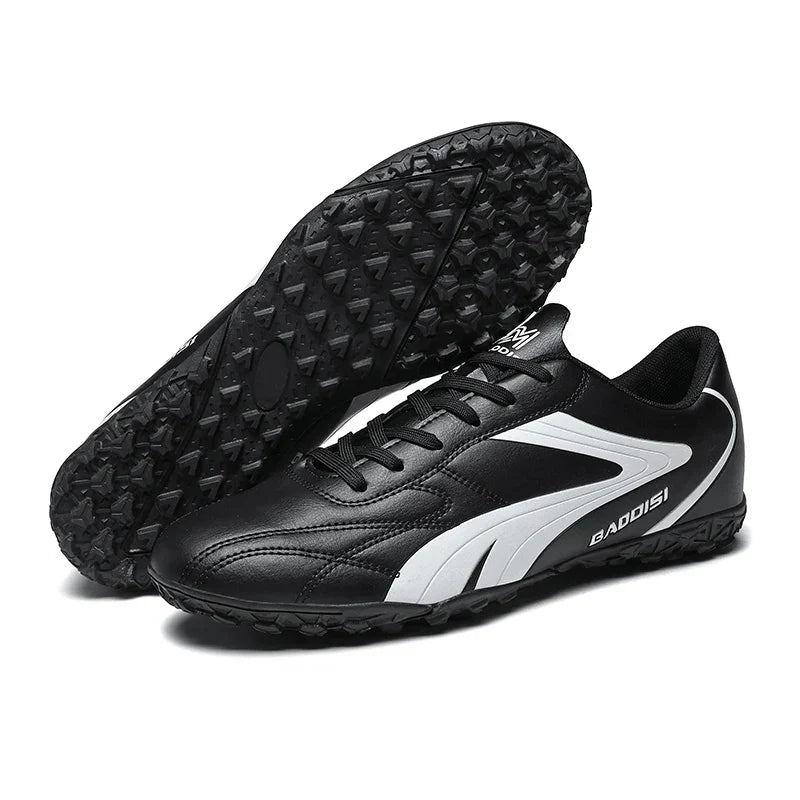 Men Soccer Shoes Breathable Football Boots Futsal Ultralight Professional Training Sneakers Unisex Grass Cleats Match Sport