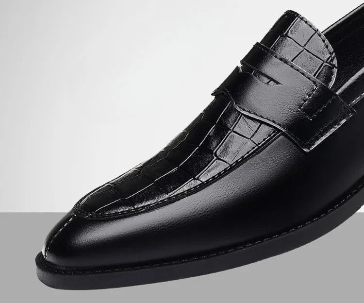 New Men's Leather Shoes Business Casual British Style Breathable Slip-on Loafers Pointed Toe Fashion Sneakers