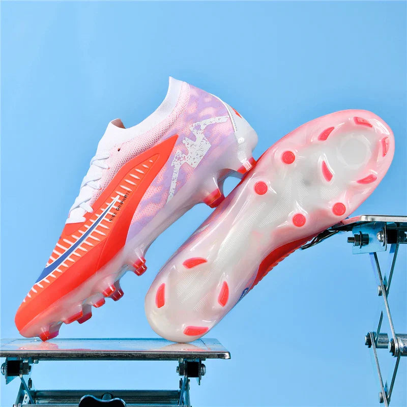 New Men Football Boots Breathable Unisex Ultralight Wholesale Professional Indoor Training Soccer Shoes Futsal Drop Shipping