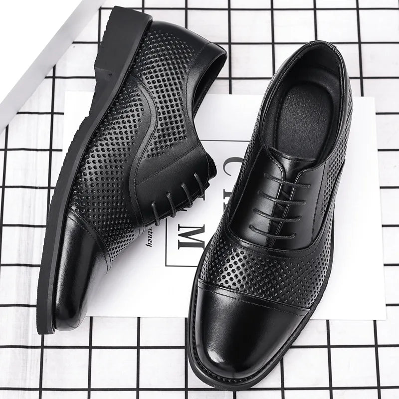 Breathable Hallow New Designer Cow Leather Shoes for Man Summer Autumn Fashion Business Casual Dress Shoes Loafers Man