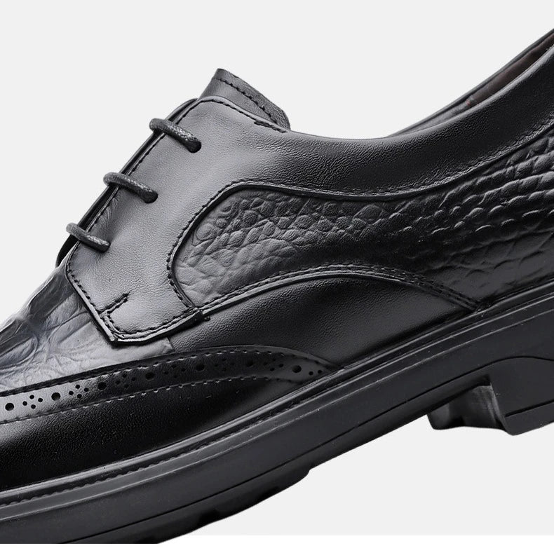 Korean Solid Color Cow Leather Shoes for Men Spring Summer New Lace Designer Brogue Shoes Man Fashion Business Casual Shoe Male