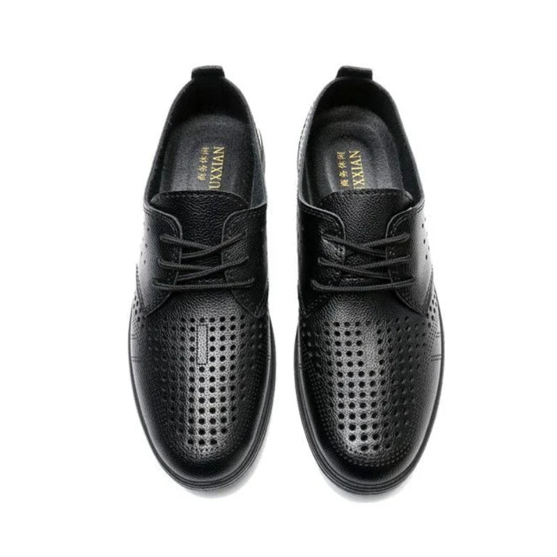 2026 Summer Men Sandals Business Casual Leather Hollow Out Shoes Breathable Soft Sole Clogs Fashion Comfortable Outdoor Slides