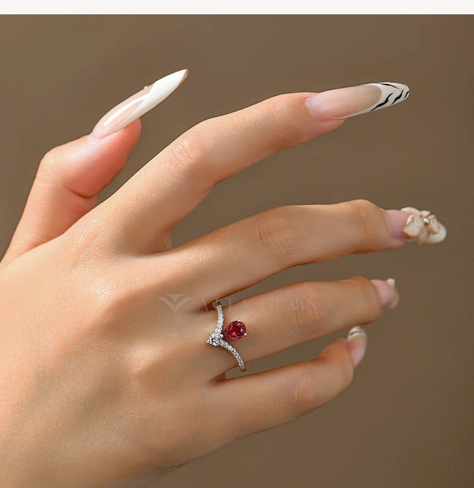 Classic Lab Ruby Rings with Zircon Crown Design Timeless Elegance 925 Sterling Silver Wedding Engagement Ring For Women
