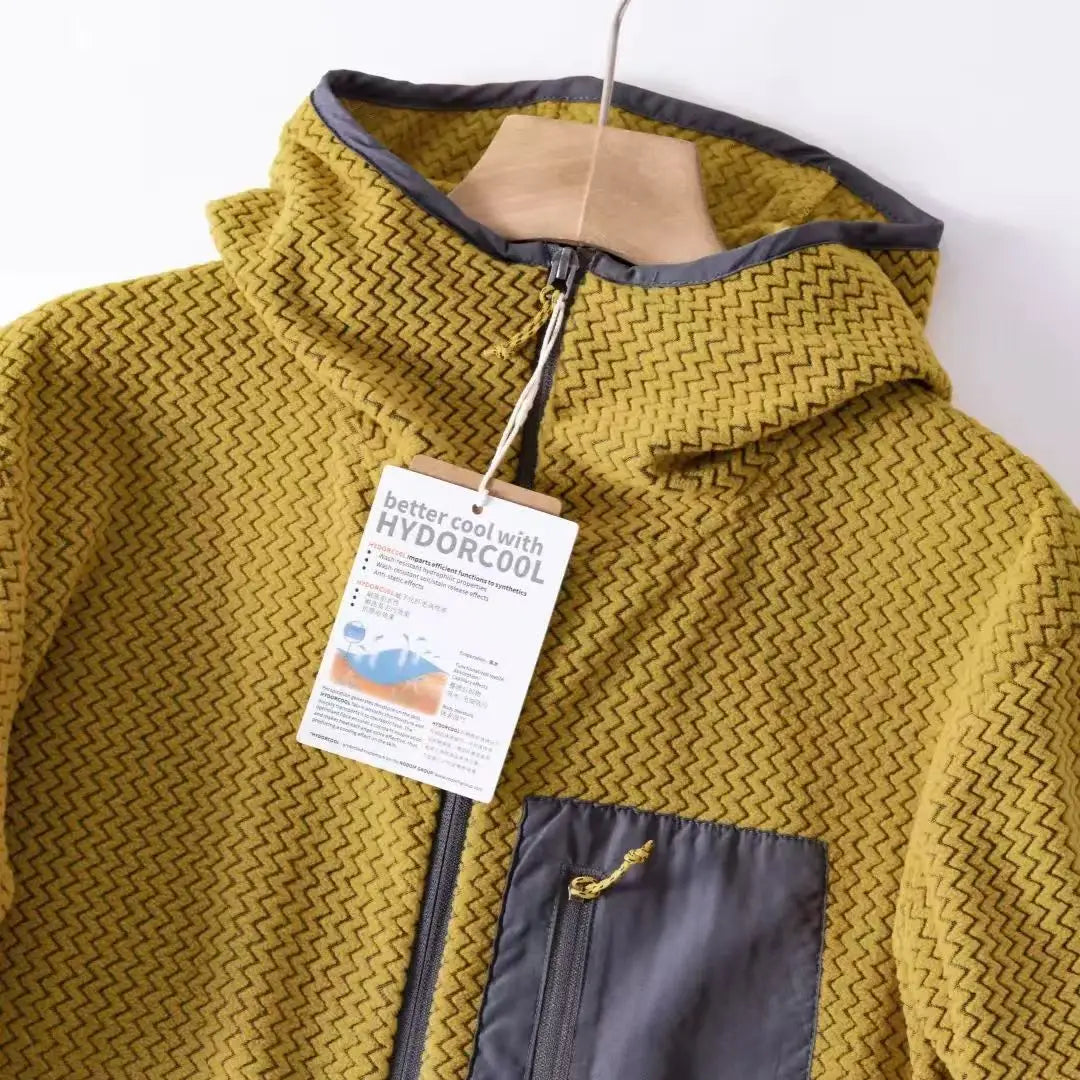Wave Pattern Fleece Lined Hooded Zip-up Jacket/Sweatshirt: Warm & Outdoor-Ready  Ideal for Couples Hooded Sweatshirt