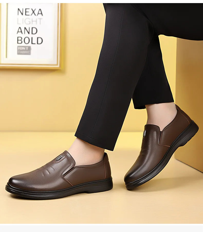 Spring Autumn New Designer Loafers for Men Solid Color Fashion Business Casual Shoes Male Soft Sole British Leather Shoes Man