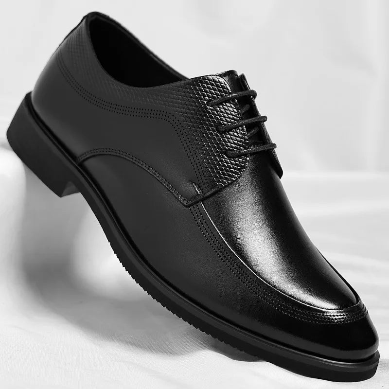 Spring Summer Hallow Dress Shoes for Men Solid Color Fashion Business Casual Shoes Male British Lace Designer Leather Shoe Man