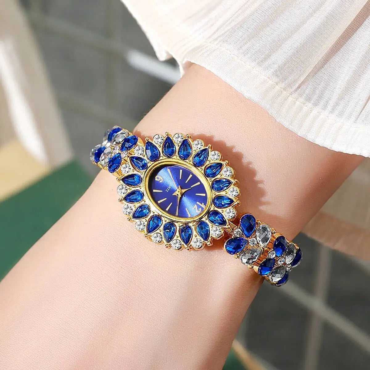 Fashion Women Watches Luxury Rhinestone Bracelet Strap Quartz Wristwatch Girls Clock Reloj Mujer