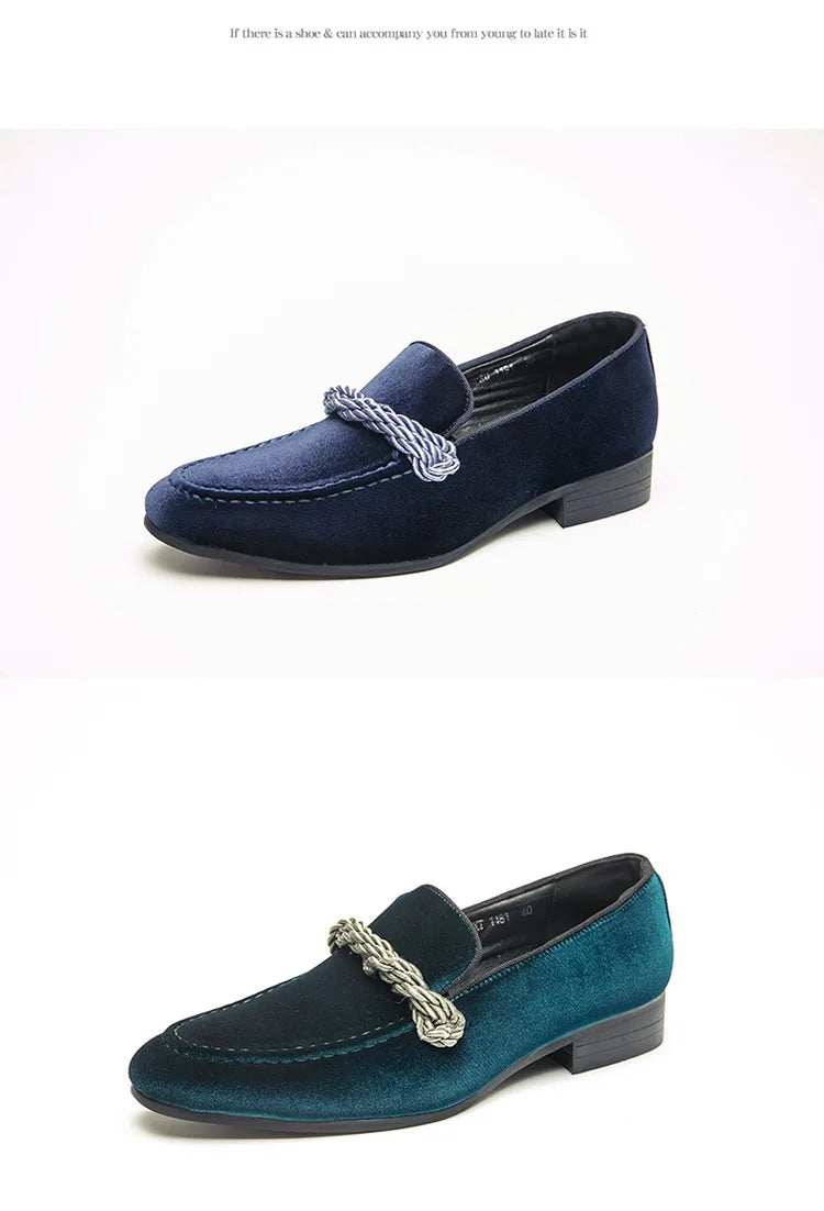 British Style Men Loafers Fashionable Classic Suede Deerskin Casual Dress Brooch Twisted Personality Small Leather Shoes 38-48