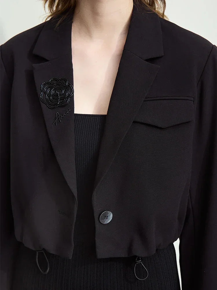 2026 Short Jacket Women's Shoulder Padded Suit Collar Rose Beaded Embroidery Autumn Long-sleeve Commuter Top 12521069