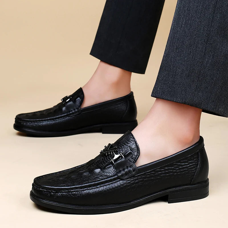 High Quality Round Toe Breathable Loafers Fashionable Brand Men's Comfortable Crocodile Patterned Casual Cowhide and Bean Shoes