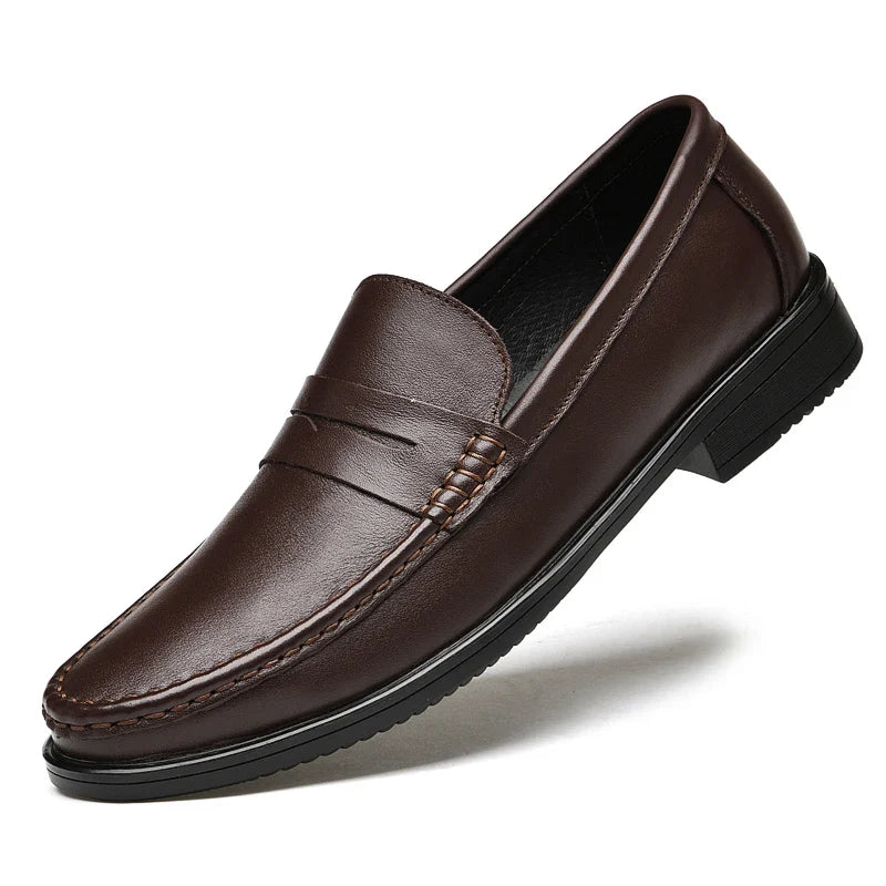 New Luxury Slip on Dress Shoes Men Italian Comfortable Loafer for Men Outdoor Mens Slip on Flats Classic Men Shoes for Wedding