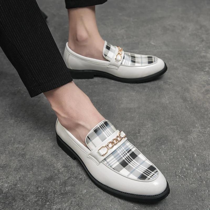 New High Quality Italian Shoe for Men Loafers Casual Men Shoes Luxury Leather Slip-on British Style Striped Soft Shoes Moccasins