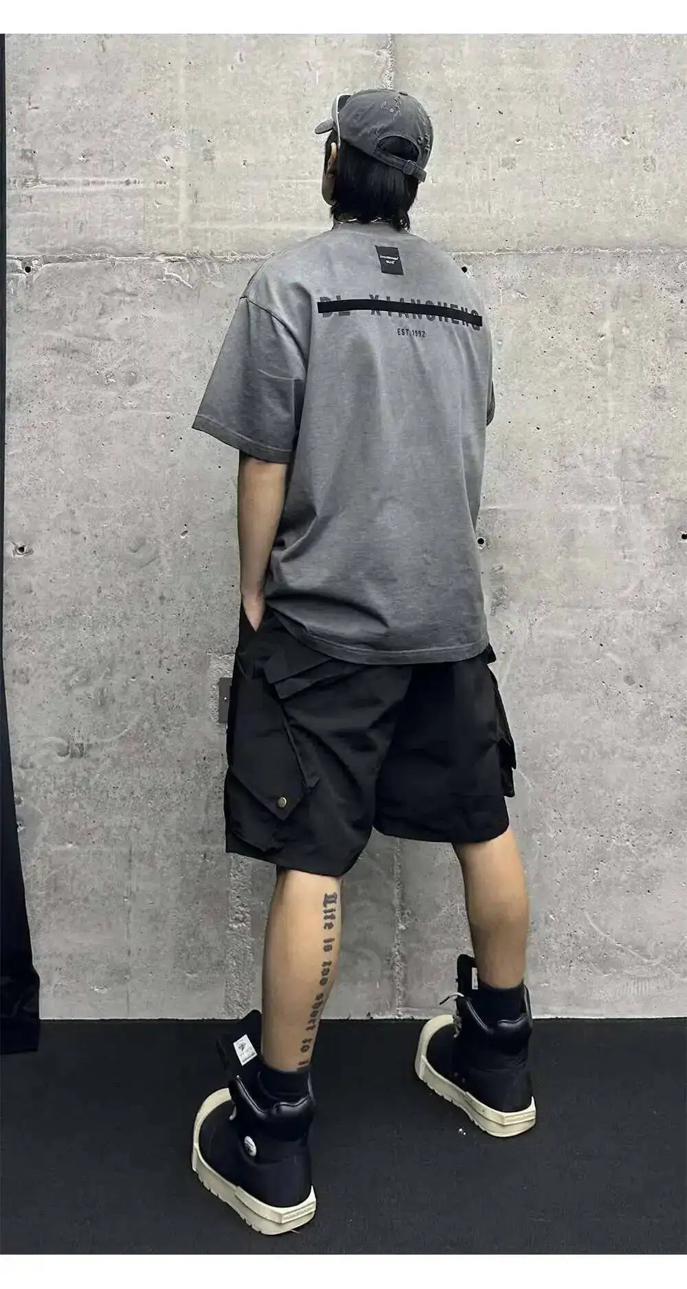 Summer New Men Tide High Street Drawstring Pocket Sports Casual Safari Style Shorts Loose Light Luxury Simple Capris HK4528