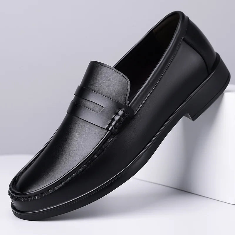 2026 Summer New Men's Breathable Leather Loafers Slip-On Hollow Out Casual Business Casual Shoes for Man Flat Driving Shoes Male