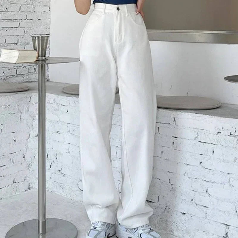 بنطلون جينز نسائي بقصة عريضة وخصر مرتفع بتصميم بوهيمي قديم