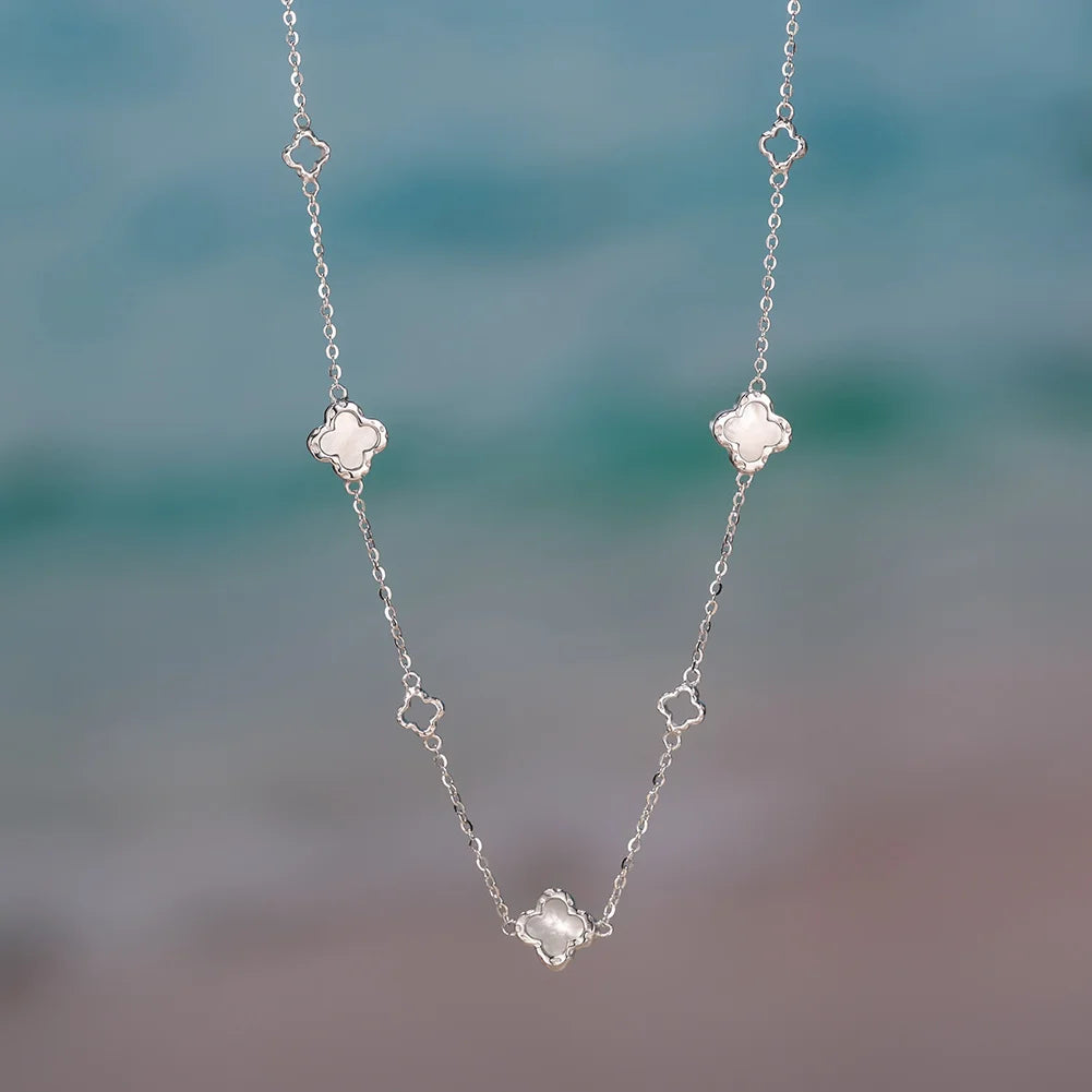 Elegant Ladies 925 Sterling Silver Necklace Four-Leaf Clover Inlaid Shell Decoration Suitable Daily Wear And Gifts
