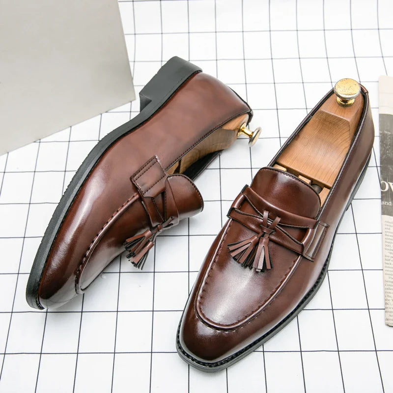 Mens Luxury Tassel Flats Leather Casual Office Designer Brogue Loafers Moccasin Wedding Oxford Footwear Dress Shoes for Men 2022