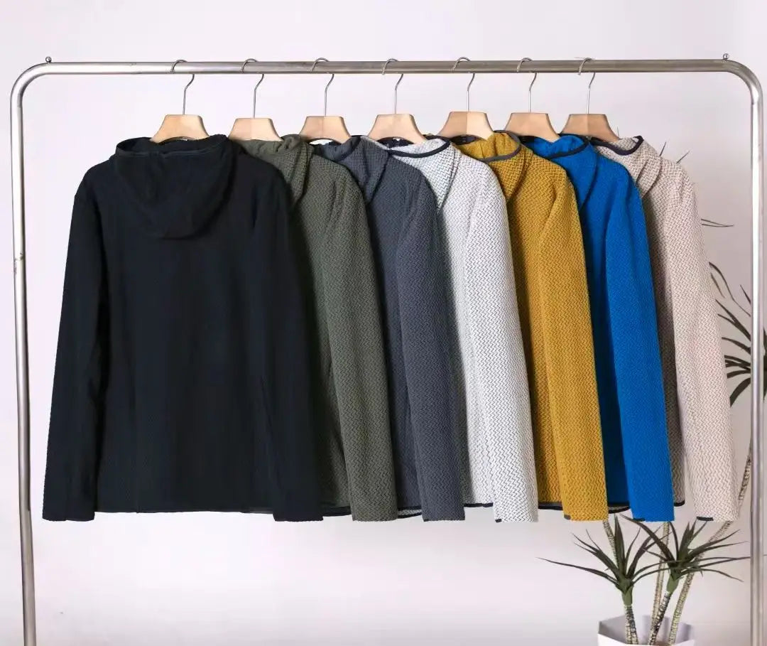 Wave Pattern Fleece Lined Hooded Zip-up Jacket/Sweatshirt: Warm & Outdoor-Ready  Ideal for Couples Hooded Sweatshirt