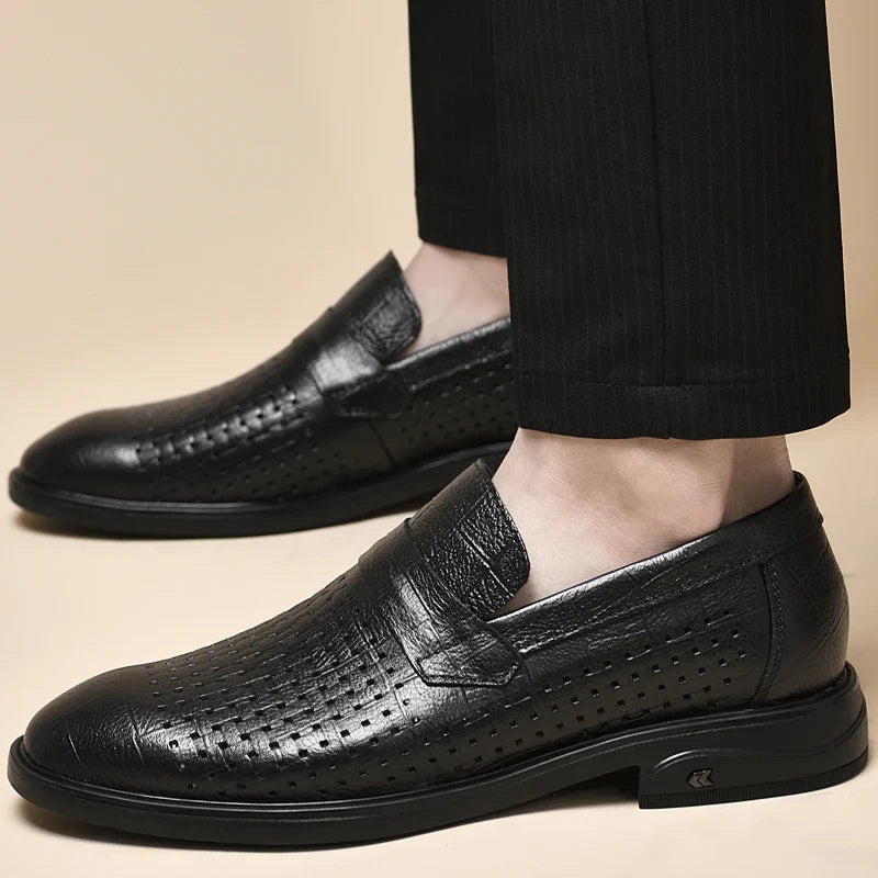 Italian Mens Casual Leather Outdoor Shoes Breathable Casual Hollow Out Men's Soft Bottom Shoes Comfy Flat Designer Walking Shoes