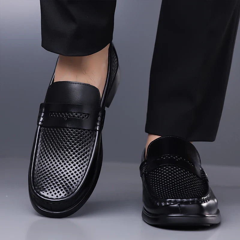 2026 Summer Mens Leather Loafers Slip on Casual Shoes Breathable Moccasins Comfortable Walking Office Flats Male Walking Shoes