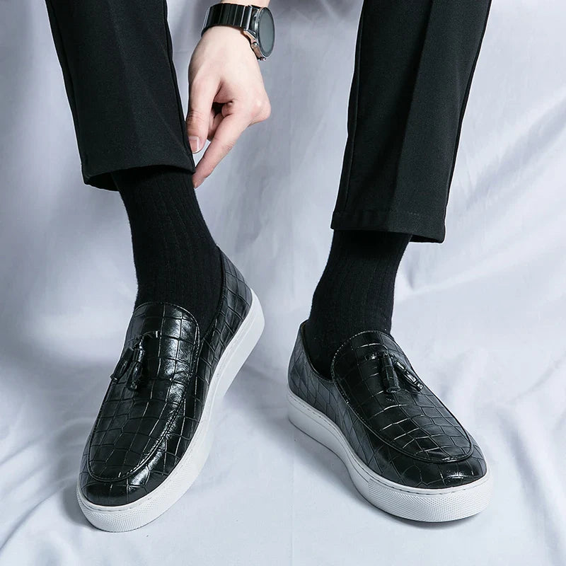 Zapatos De Hombre Loafers Men's Tassel Slip-On Comfortable Men Leather Shoes Casual Shoes Fashion Oxford Shoes Large Size 38-47